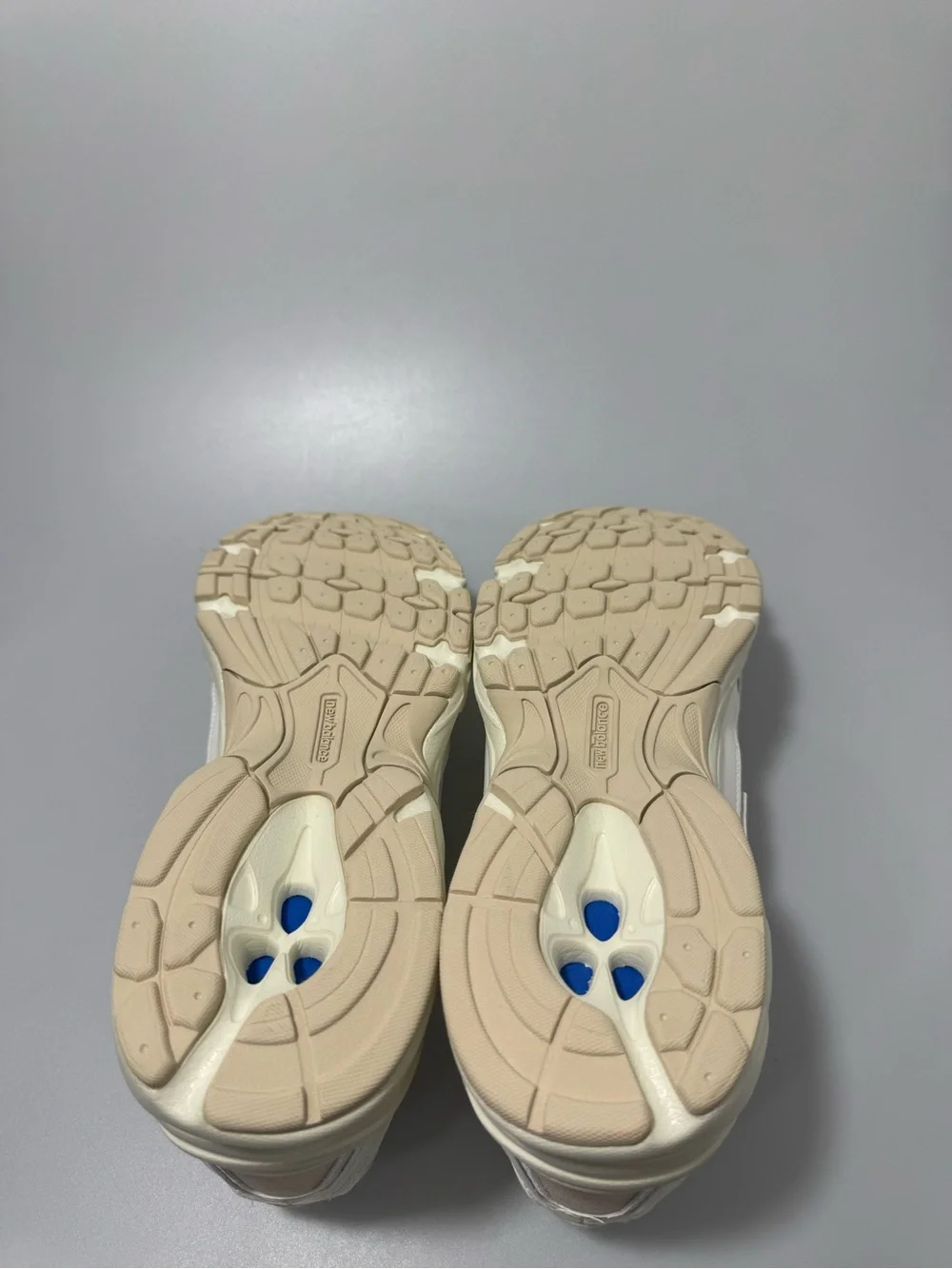 New Balance 740v2 Bisque Angora Size 12  U740KP2